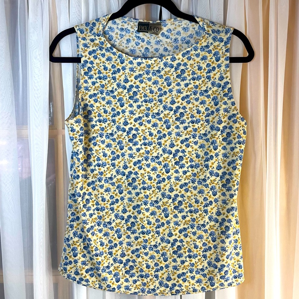 Itm 0025 Fashion Max & Company tank top size SM